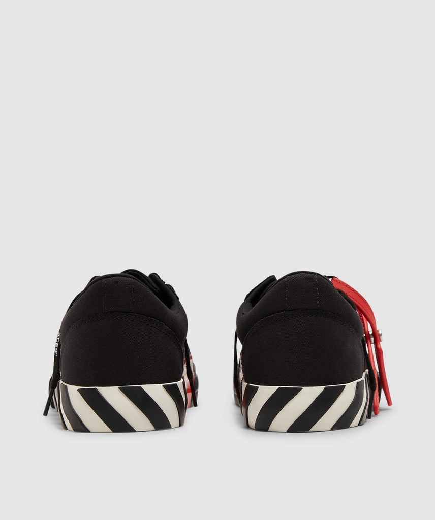 Off White Low vulc canvas sneaker